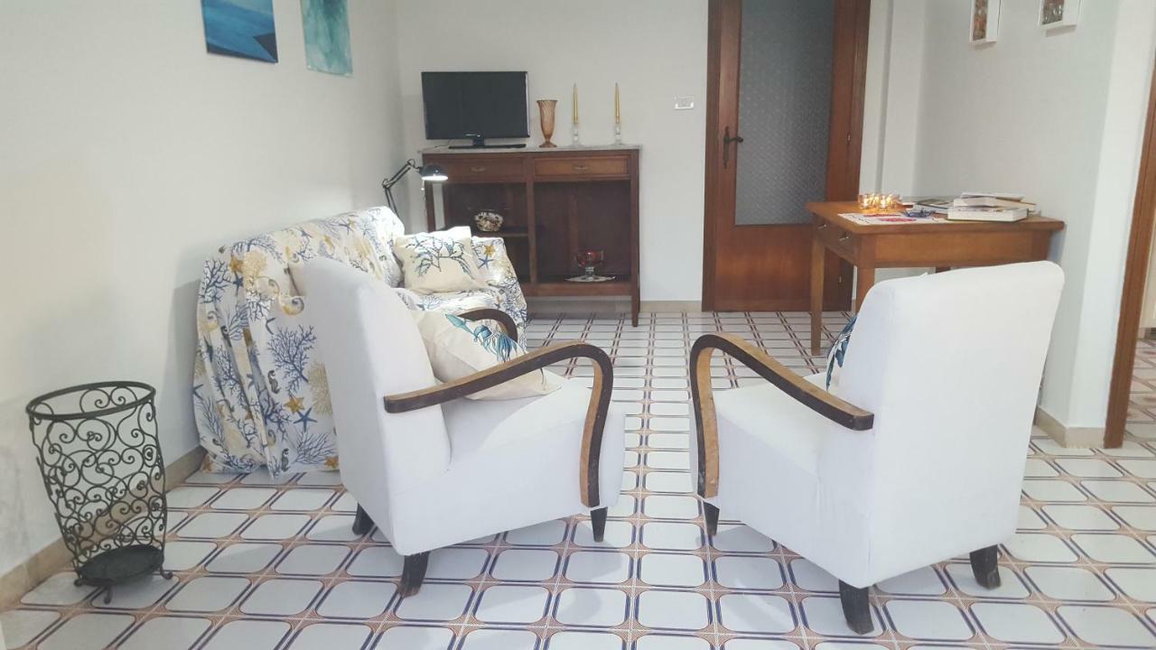 Casa Del Levante Riposto Exterior foto